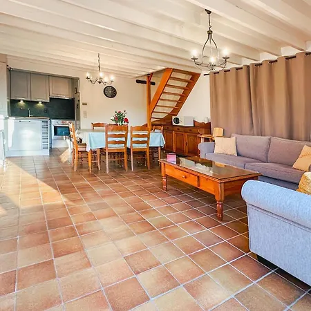 2 Bedroom Pet Friendly In Westende