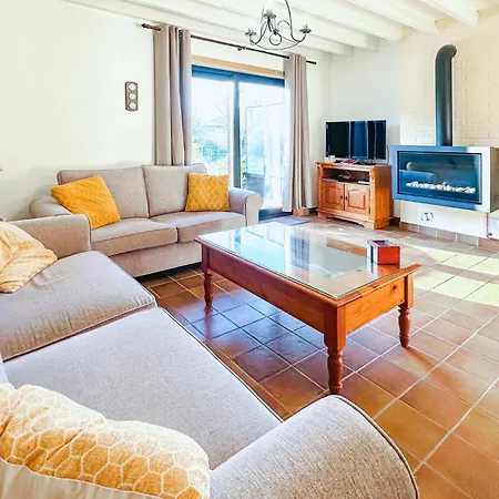 2 Bedroom Pet Friendly In Westende