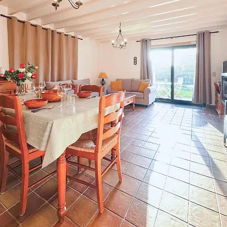 2 Bedroom Pet Friendly In Westende Casa de Férias
