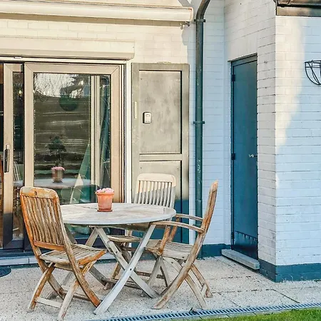 2 Bedroom Pet Friendly In Westende 別荘 *